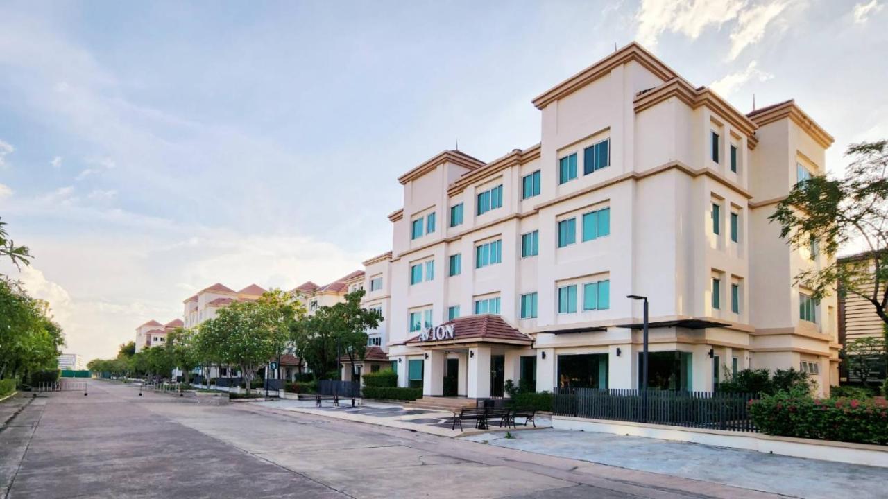 Avion Hotel Bangkok Exterior foto